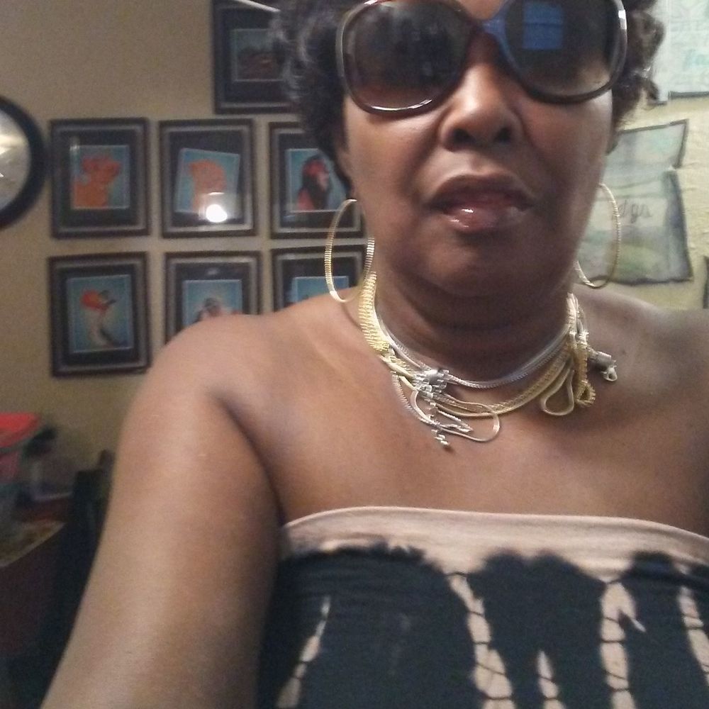 Meet your Posher, Erma